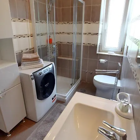 Brilliant Jk Дом отдыха *